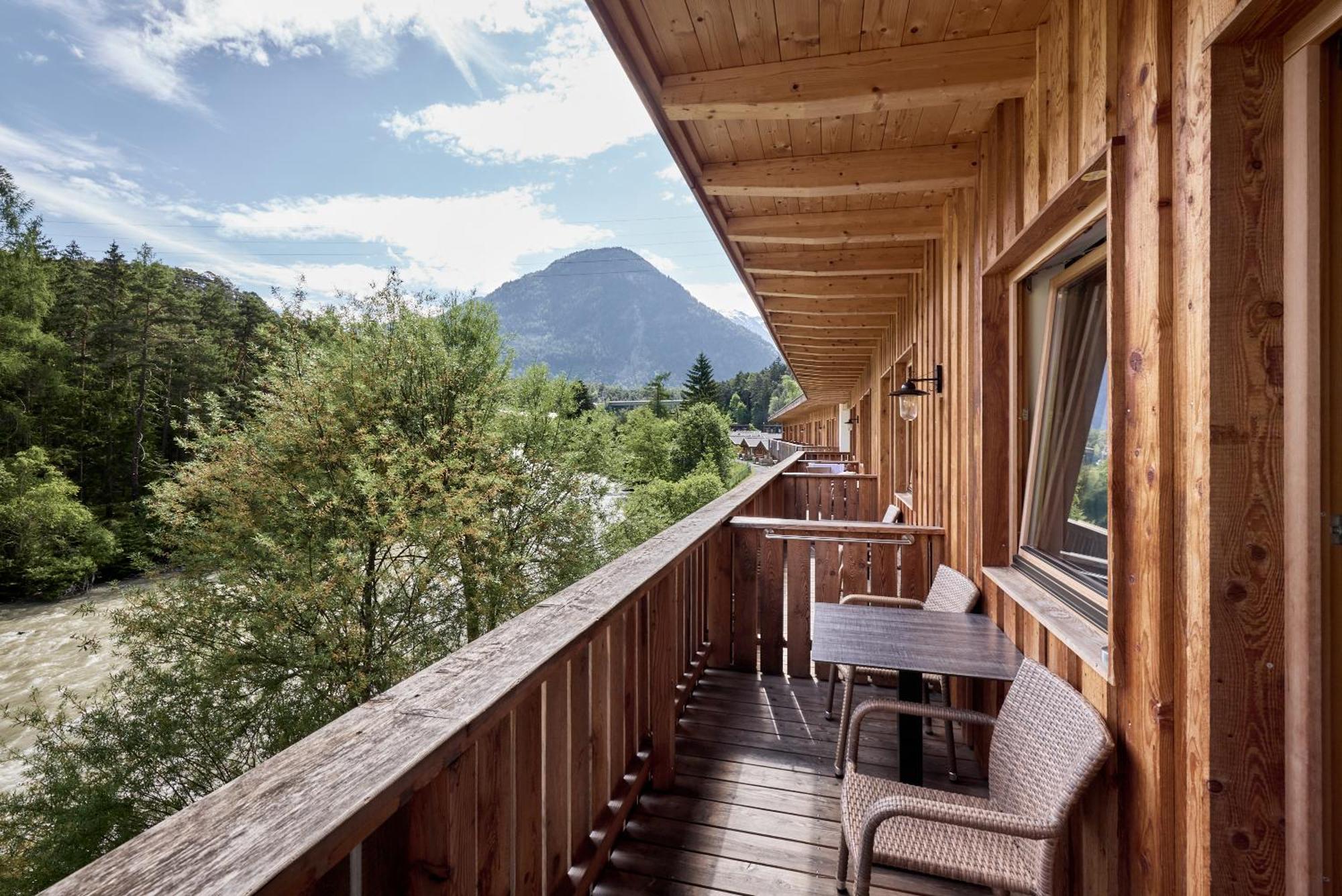 Hotel Area 47 - Tirol Ötztal-Bahnhof Exterior foto